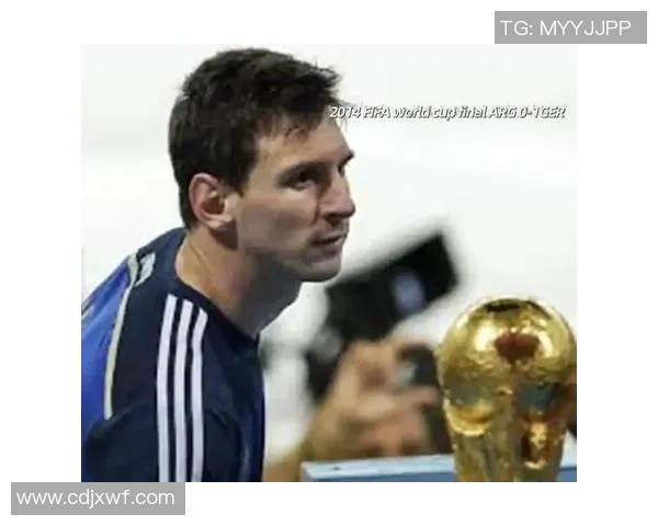 足球明星心中的偶像榜单揭晓他们崇拜的传奇人物与影响力